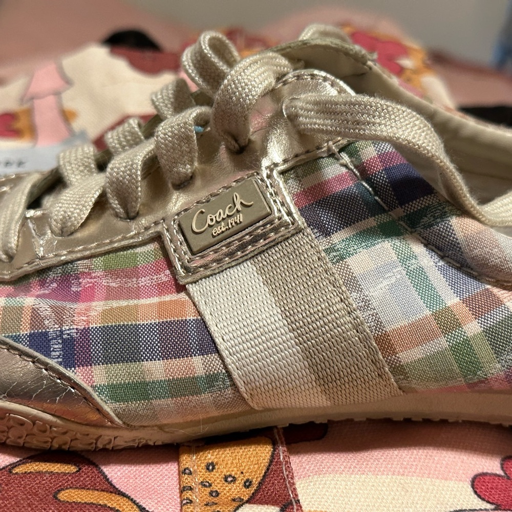 Coach size 6 spring sneakers